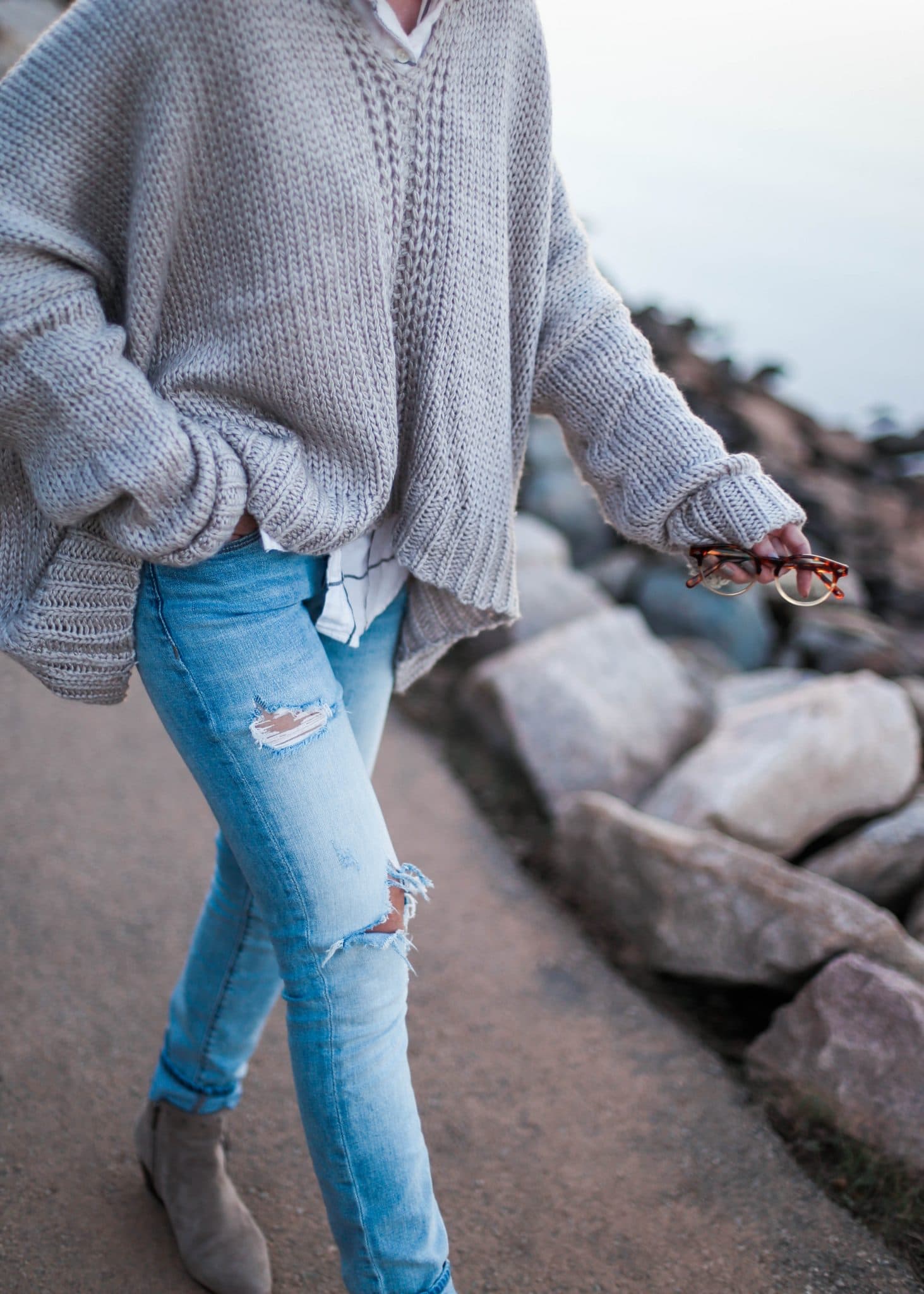 chunky knit sweater, distressed denim, suede booties, pretty in the pines, chicwish