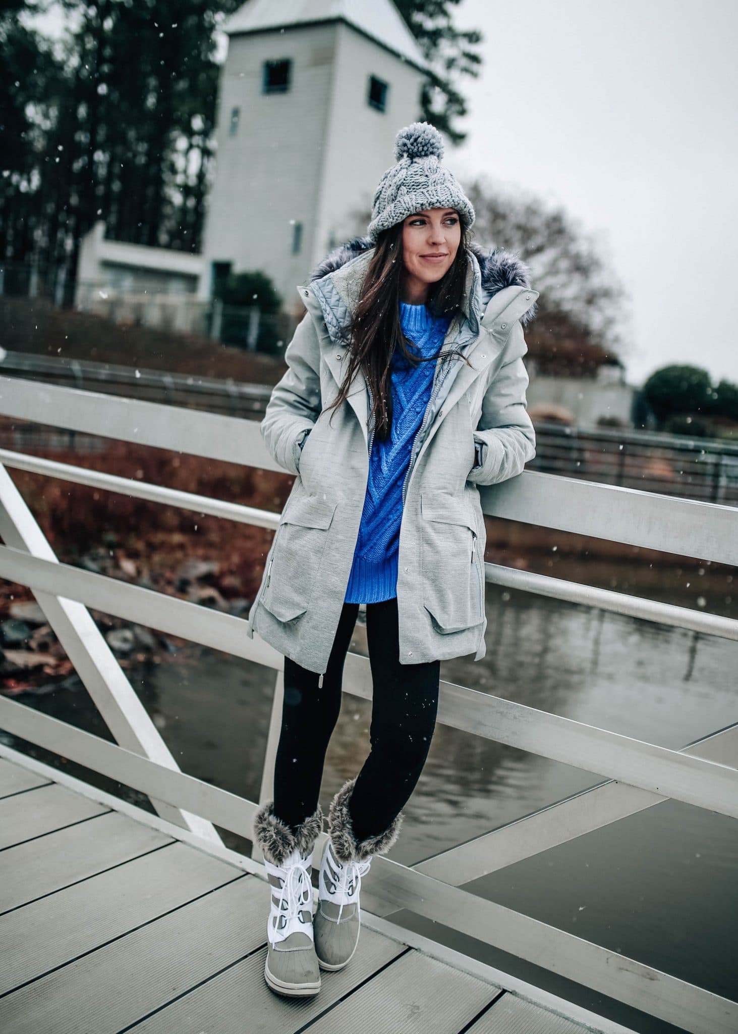 Street Style: Snow Day  North face jacket outfit, North face