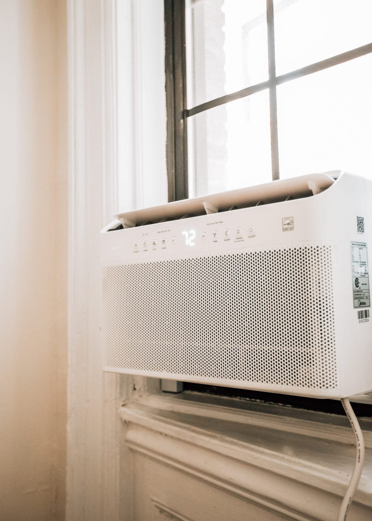 A Modern Window AC Unit - Pretty in the Pines, New York City Lifestyle Blog